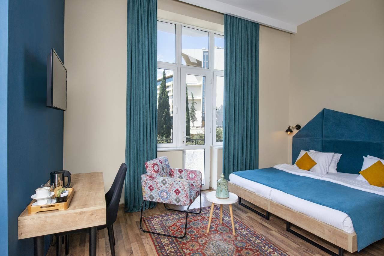 Отель Alphabet Boutique Hotel Тбилиси-5