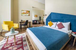 Отель Alphabet Boutique Hotel Тбилиси Семейный номер Делюкс-4