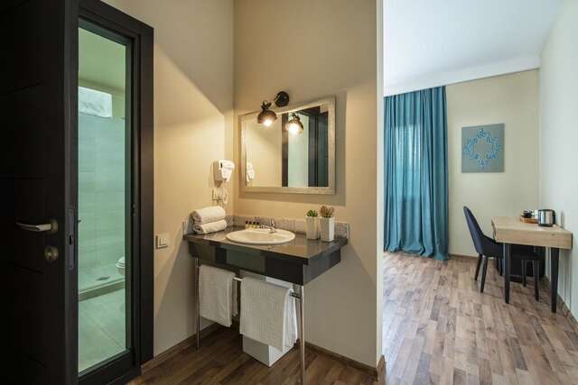 Отель Alphabet Boutique Hotel Тбилиси-42